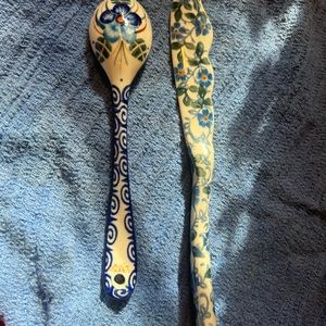 Polish pottery butter knife and spoon.